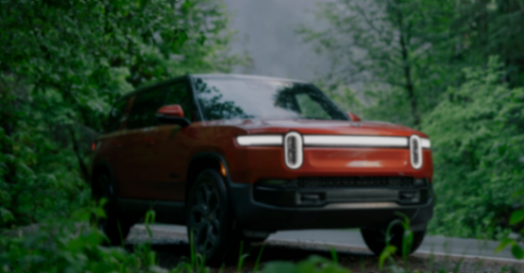 rivian-r1s-2025.png