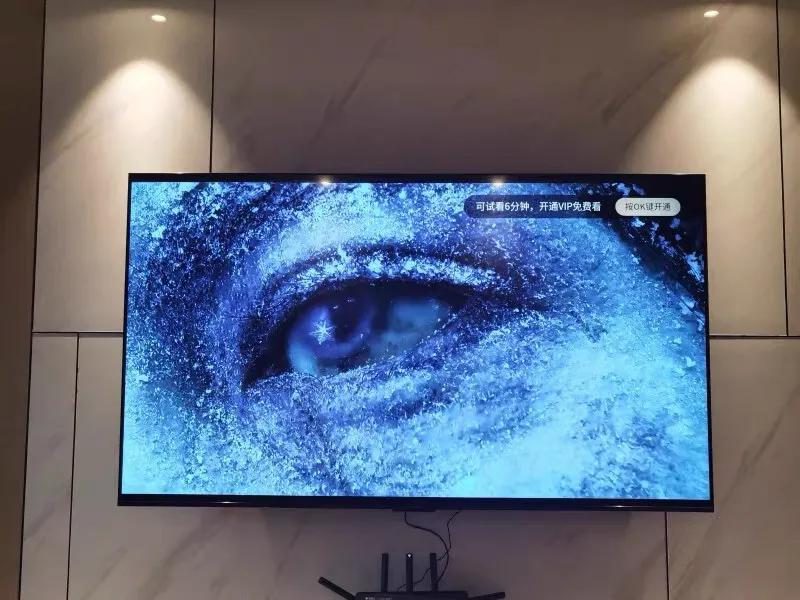 TCL T7L 测评:一台把客厅变成「IMAX影厅」的「像素级魔术师」