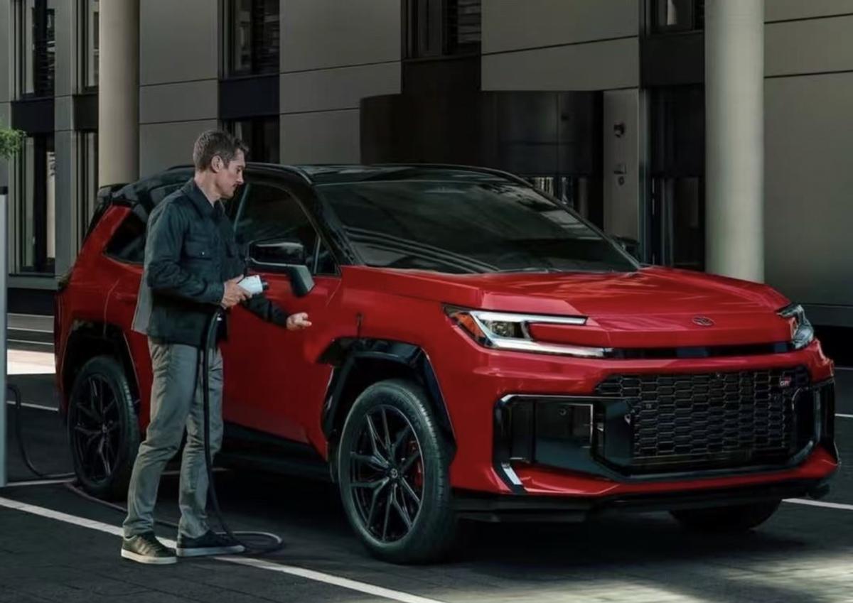 全新一代丰田RAV4首发,三种外观,但没有纯电