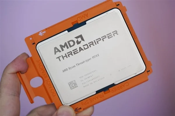 最强桌面CPU！AMD锐龙线程撕裂者9970X/9980X图赏