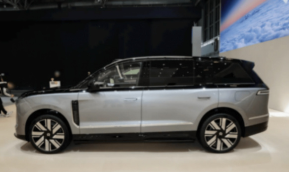 蔚来ES9租电39万起,旗舰SUV,来抢MPV市场